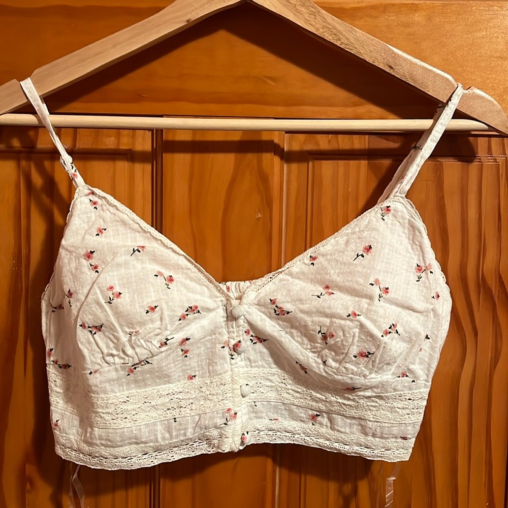 Aeropostale crop top

Size small